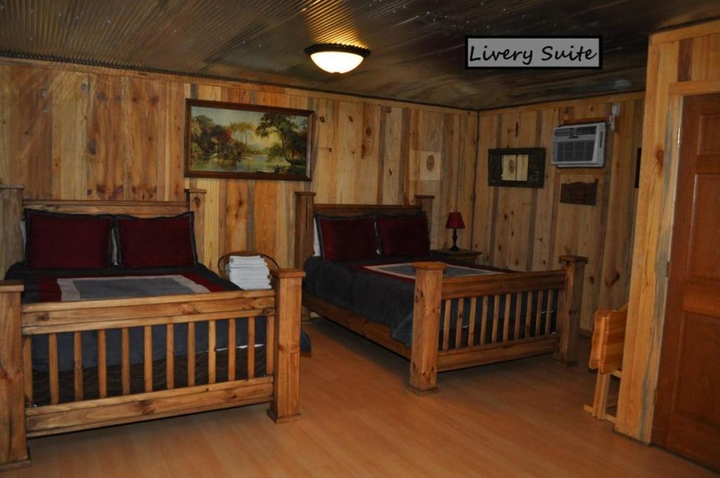Hotel Diamonds Old West à Murfreesboro Extérieur photo