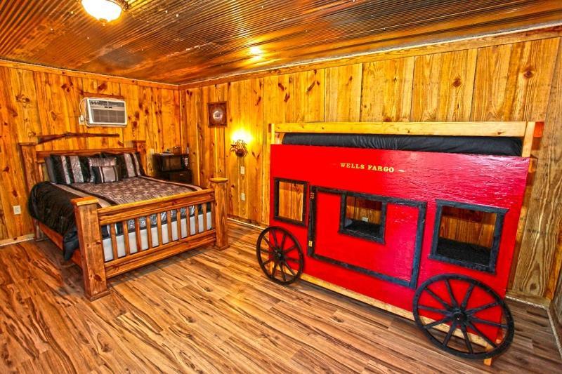 Hotel Diamonds Old West à Murfreesboro Extérieur photo